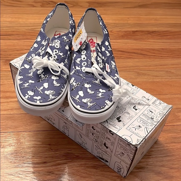 Vans Other - NIB Vans Men’s Peanuts/Snoopy navy and white sneakers in size 13